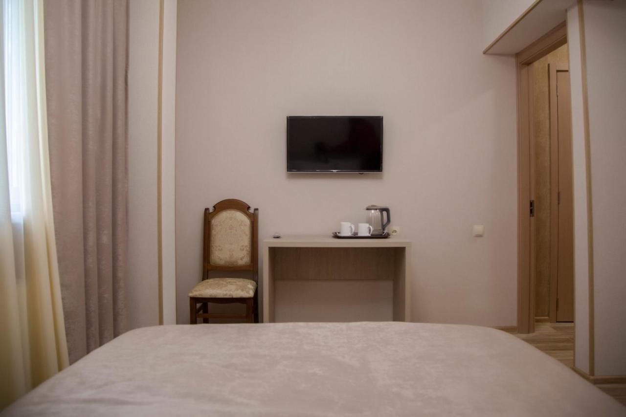 טביליסי Family Hotel Triston מראה חיצוני תמונה