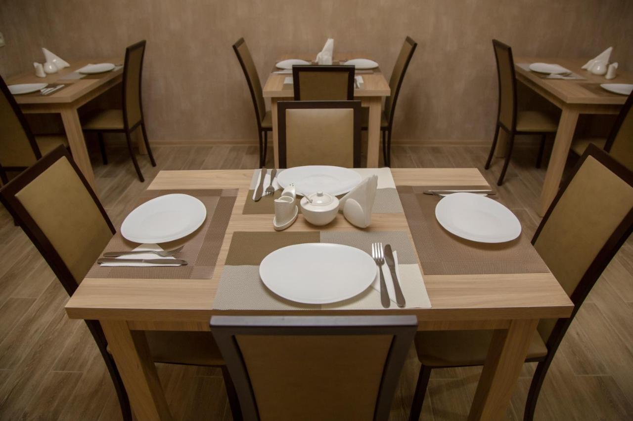טביליסי Family Hotel Triston מראה חיצוני תמונה