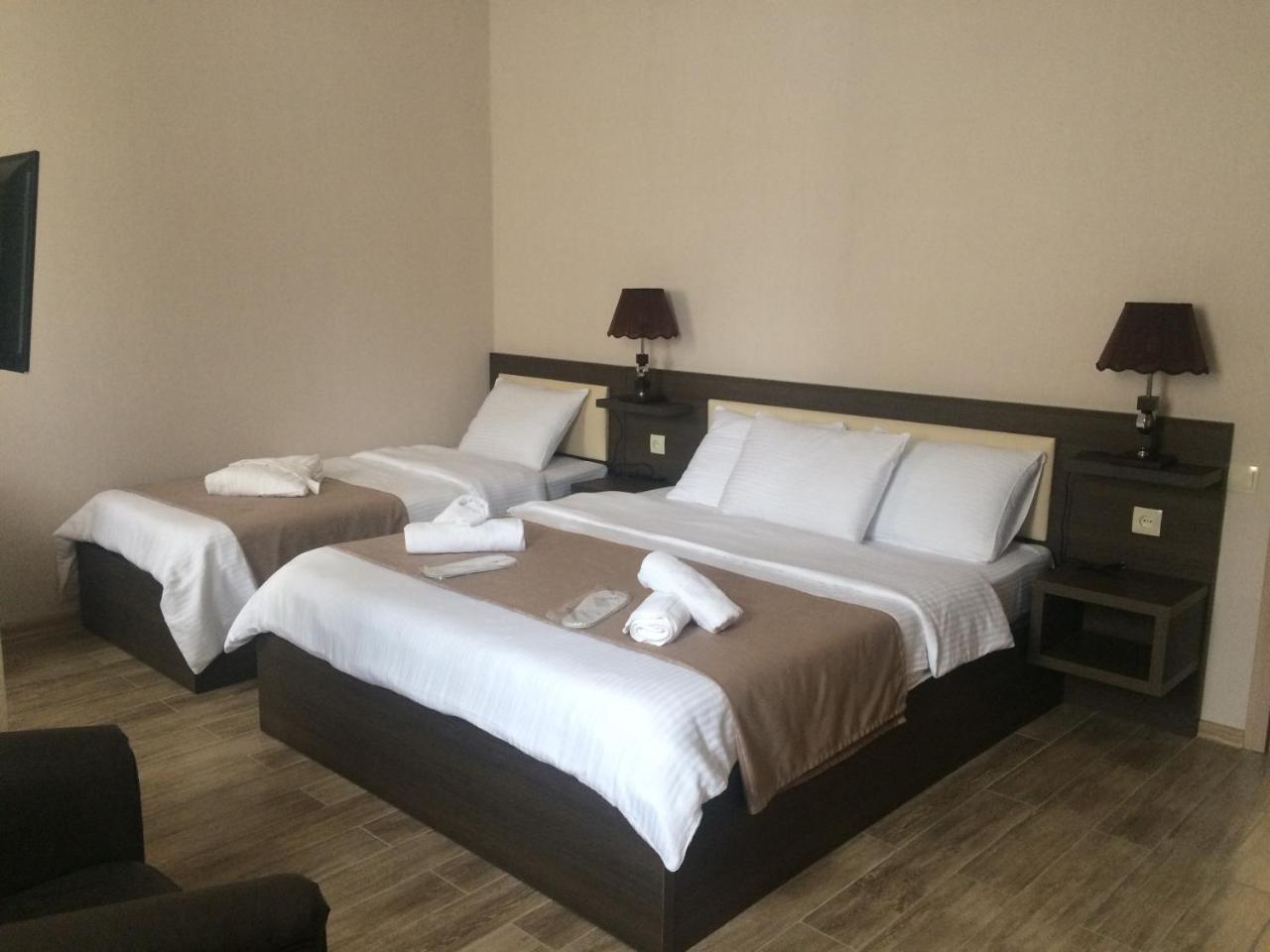 טביליסי Family Hotel Triston מראה חיצוני תמונה