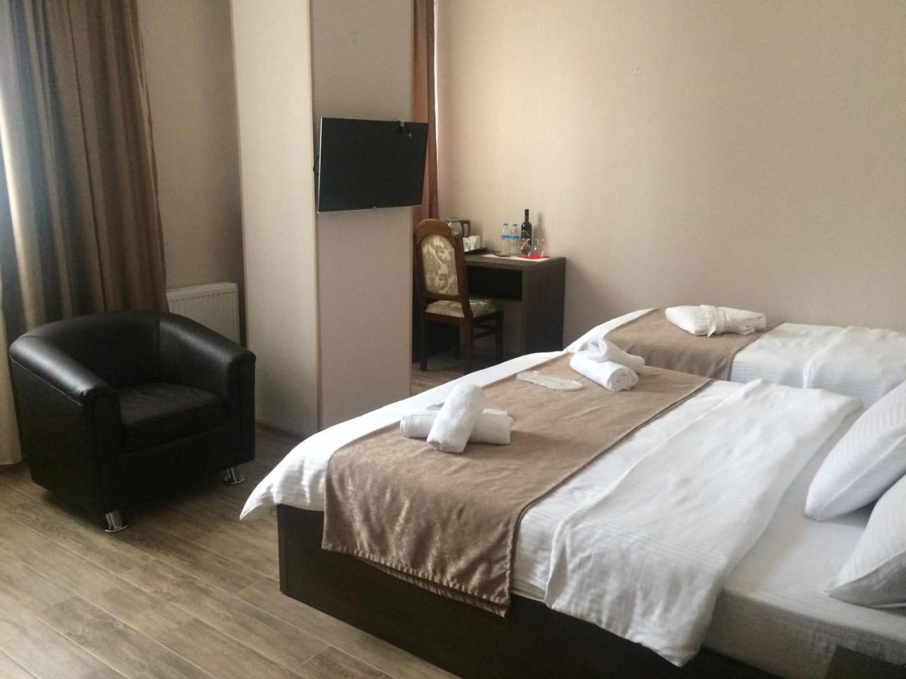 טביליסי Family Hotel Triston מראה חיצוני תמונה